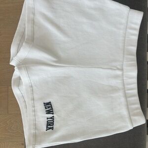 Zara White Ribbed Shorts with New York Embroidery, never worn!